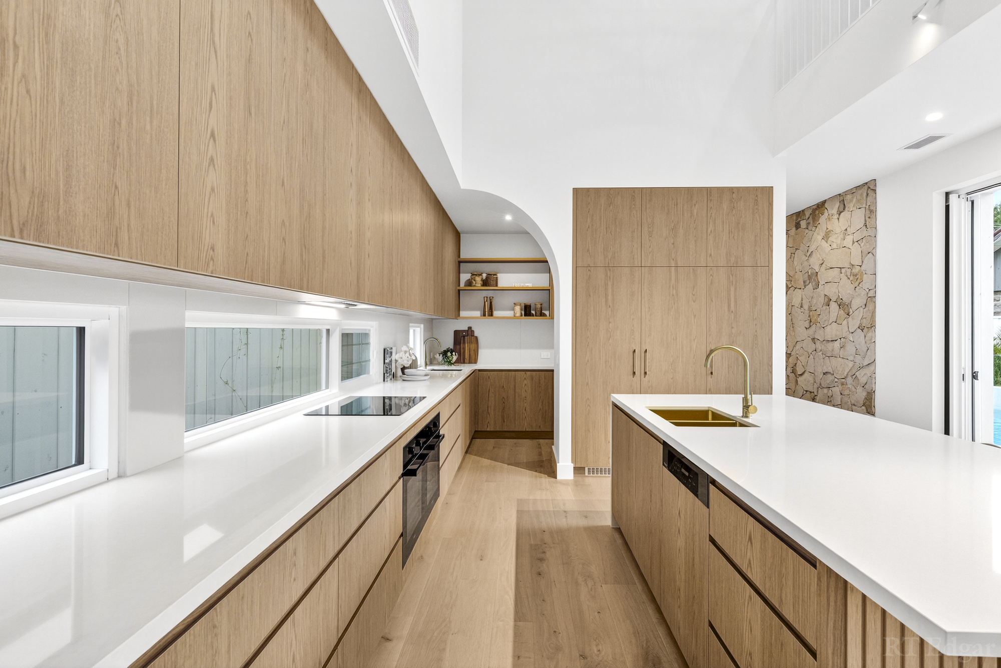 Thorn Street custom home photo 07