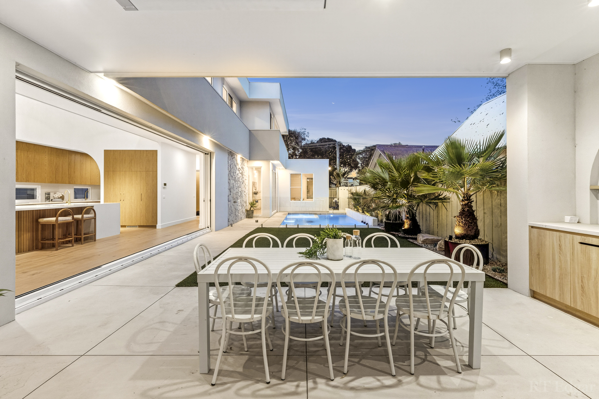 Thorn Street custom home photo 14